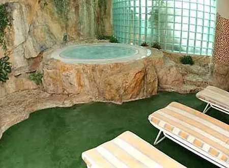 Le Quai Des Princes Cap-d'Ail