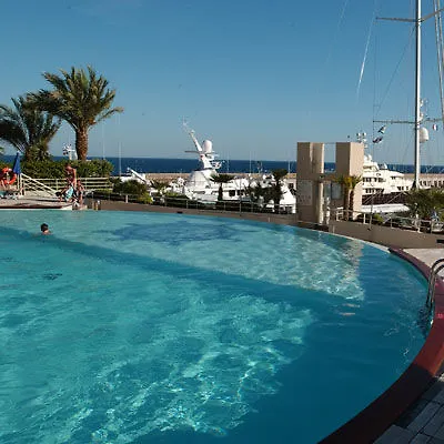 Otel Le Quai Des Princes
