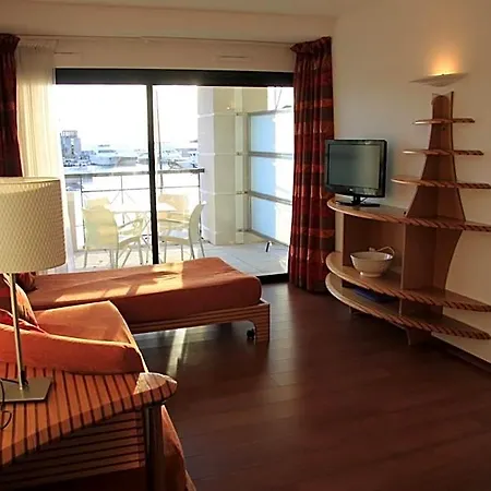 Hotel Le Quai Des Princes 4*