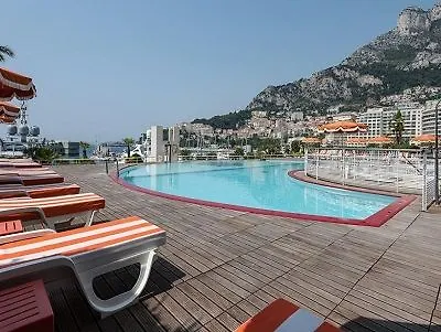 ホテル Le Quai Des Princes 4*