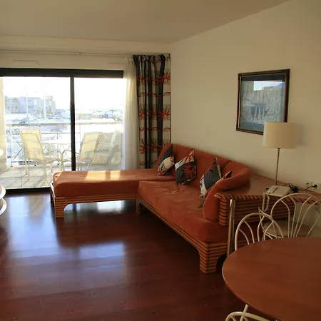 Le Quai Des Princes Hotell