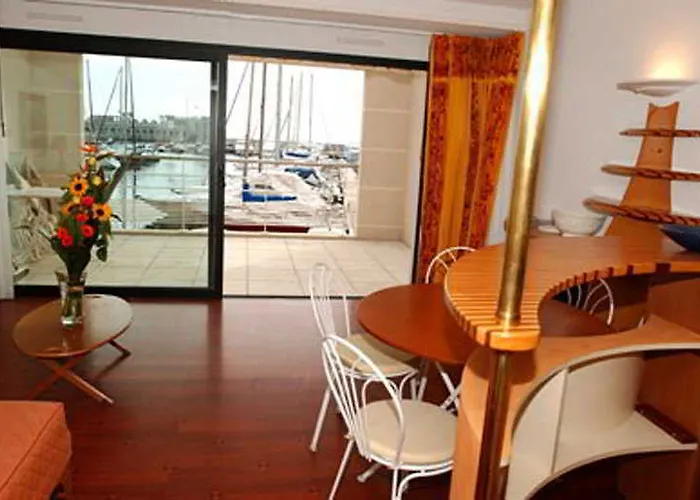 Le Quai Des Princes 4* Cap-d'Ail