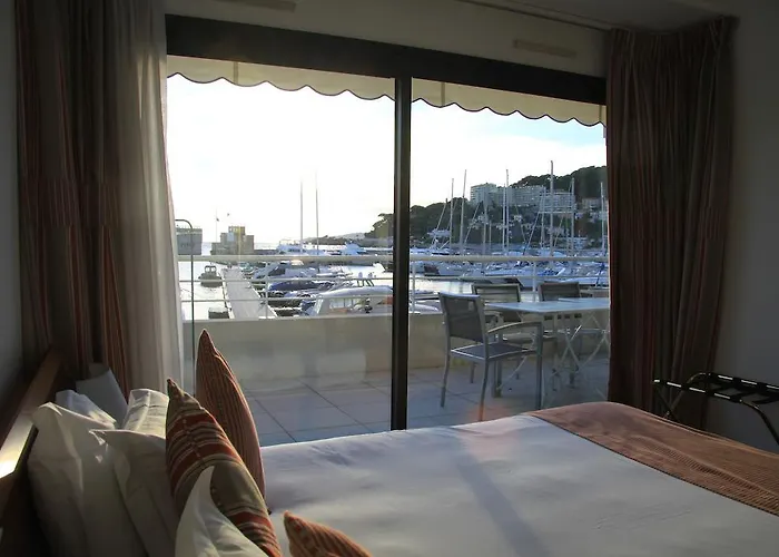 Le Quai Des Princes Cap-d’Ail